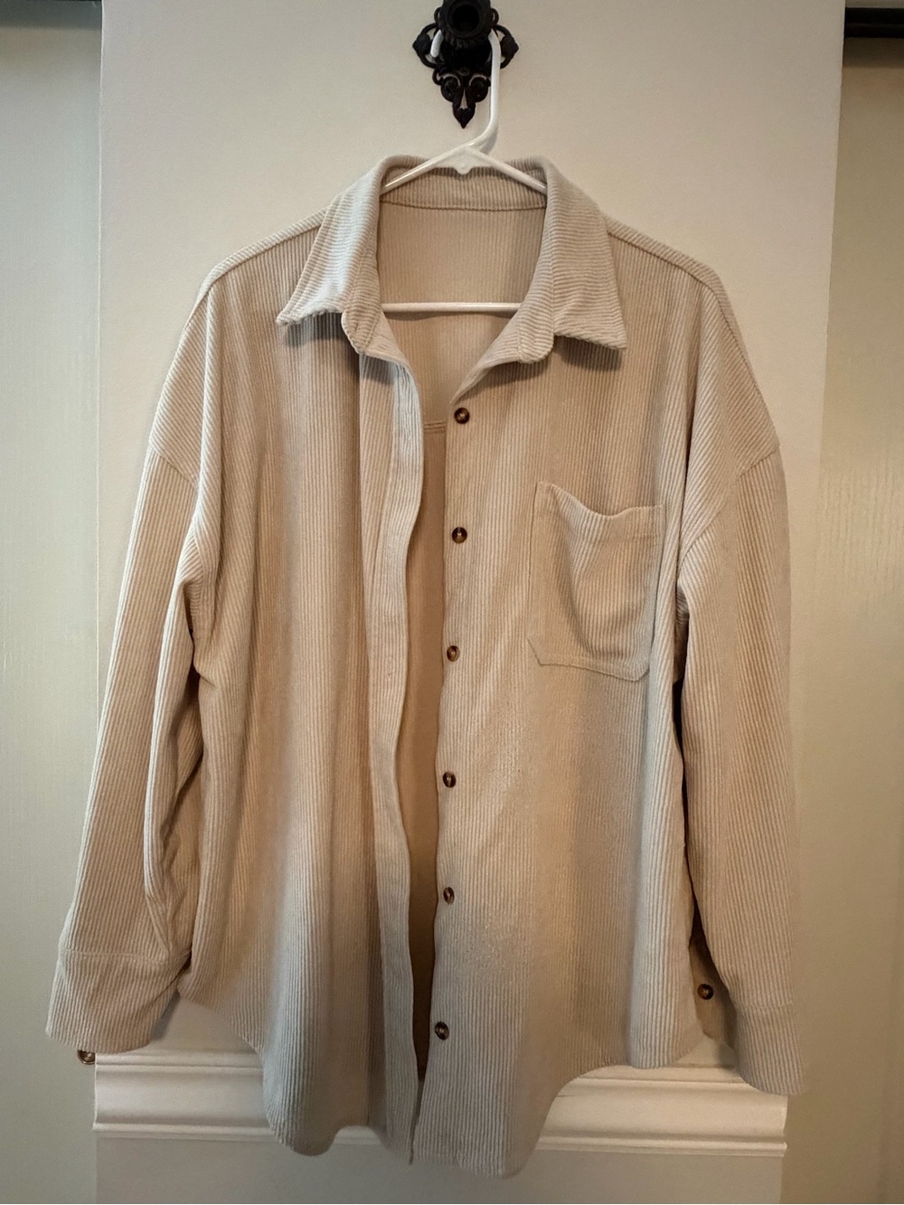 Lightweight Women's Corduroy Shirt Jacket in Beige